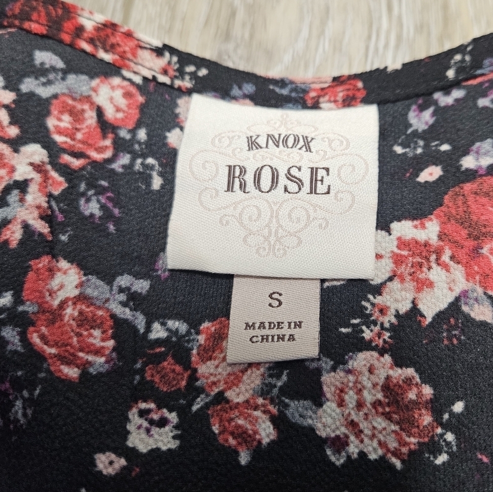 Knox Rose Floral Embroidered Tiered Relaxed Fit Peasant Top Blouse Womens Small - Picture 11 of 12